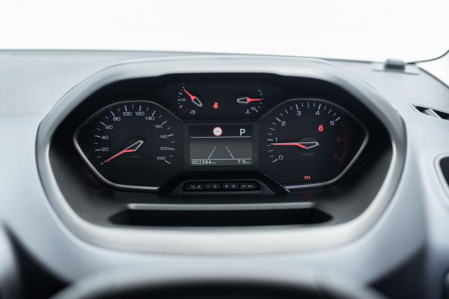 Панель приборов Peugeot Rifter 2019 года  (JP) (фото 3 из 23)